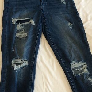 American Eagle Ripped Curvy Jeggings
